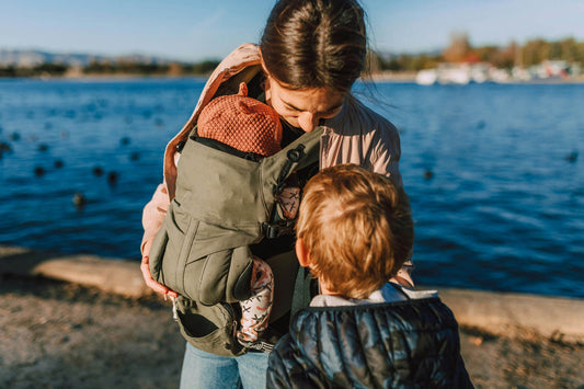 When Can a Baby Face Forward in Carrier
