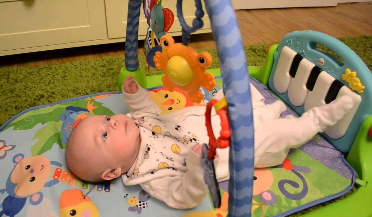 baby gym with piano