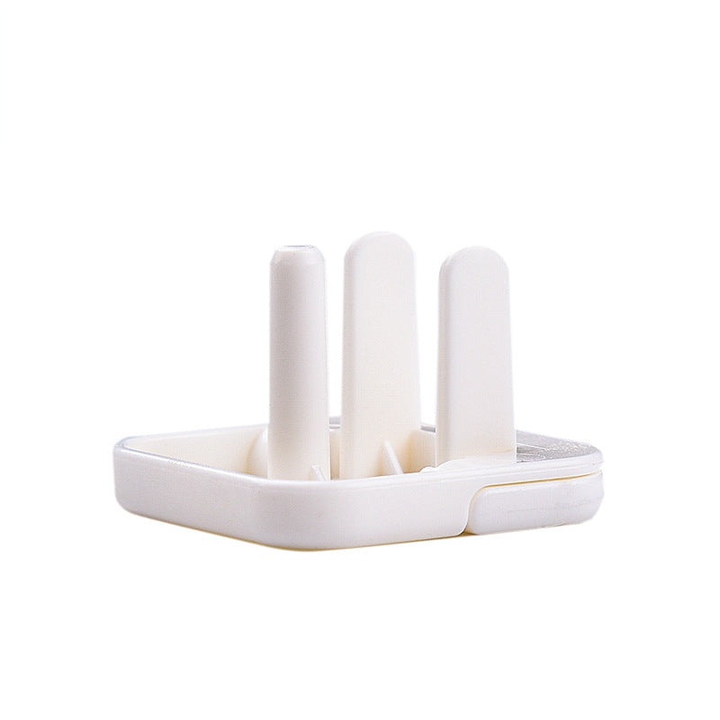 Childproof outlet cover with pull-tab