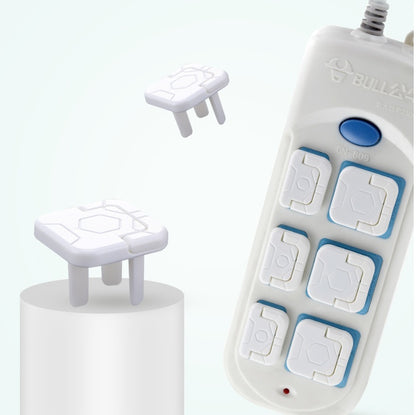 Childproof outlet cover with pull tab